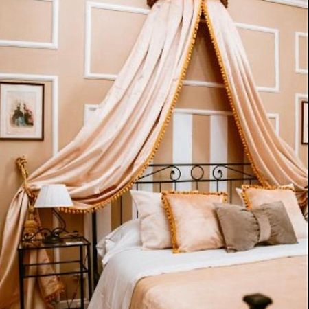 La Foresteria Di Palazzo Picedi Benettini Sarzana Extérieur photo