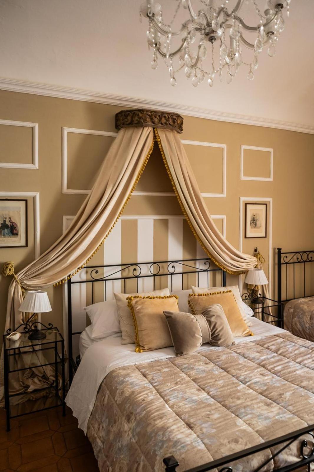 La Foresteria Di Palazzo Picedi Benettini Sarzana Extérieur photo