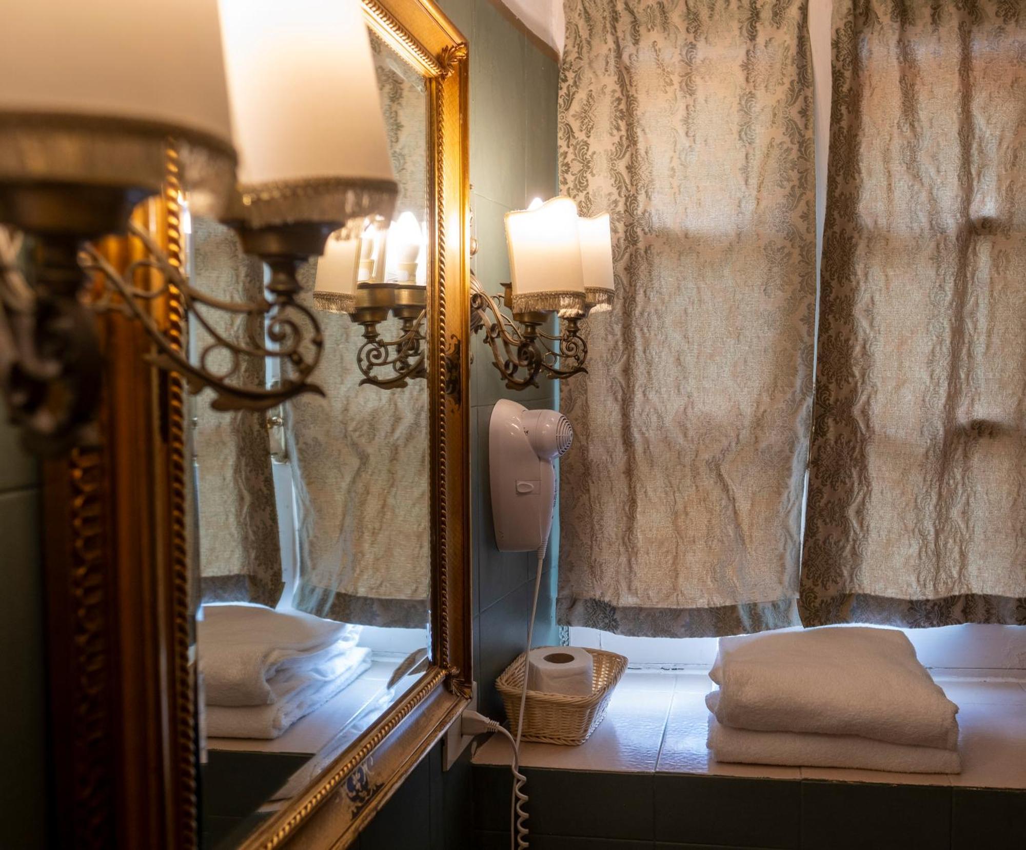 La Foresteria Di Palazzo Picedi Benettini Sarzana Chambre photo